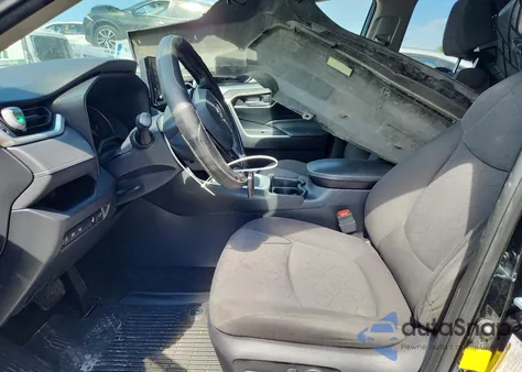 2019 Toyota Rav4 Xle from USA, damaged, VIN JTMP1RFVXKD017922